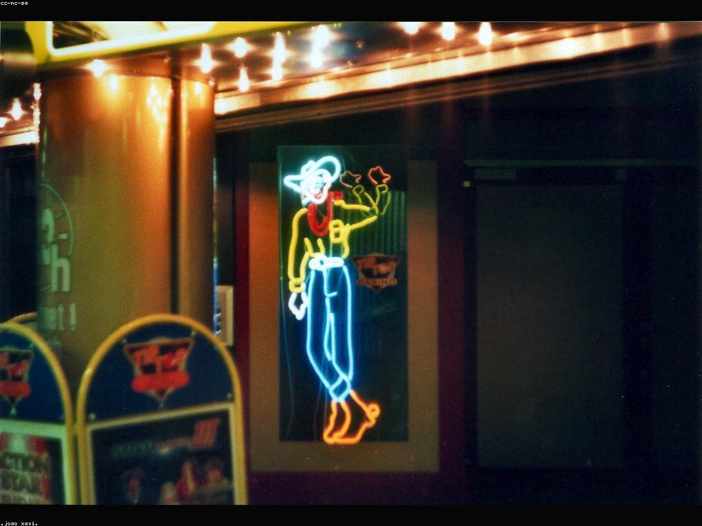 ការប្រកួតកាស៊ីណូ៖ ការពន្យល់អំពីការប្រកួត និងវិធីសាស្ត្រទុកពិន្ទុ